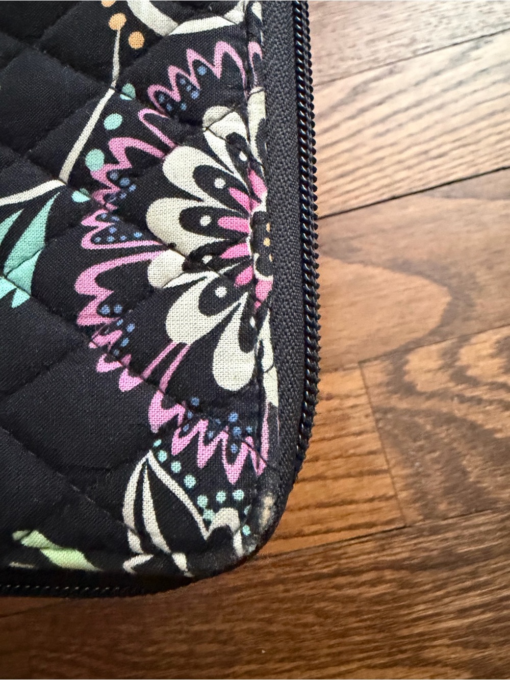 Vera Bradley Bandana Swirl Quilted Zip-Around Wallet Black Multicolor - Picture 12 of 12